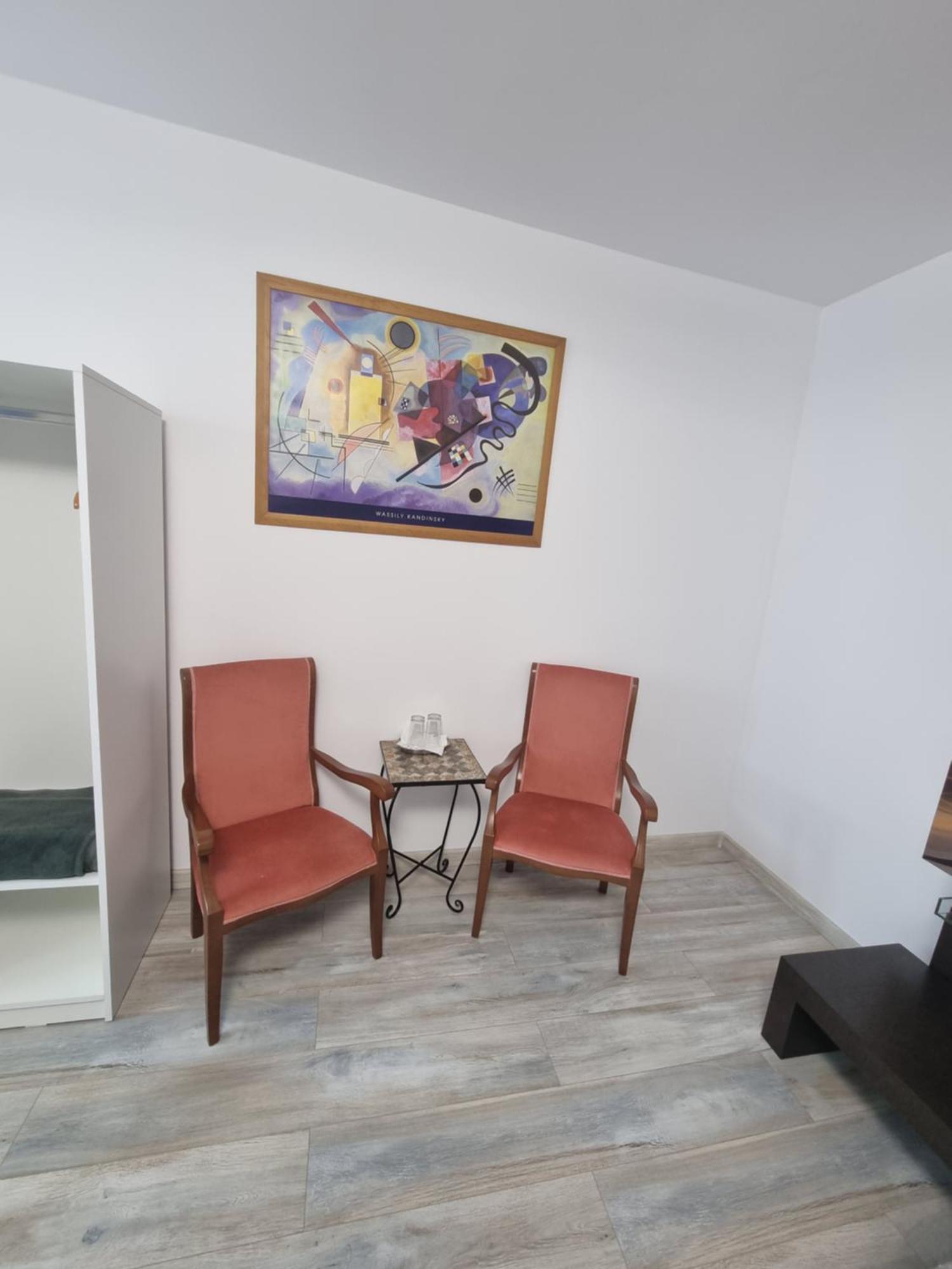 Casa Musceleana Hotell Cîmpulung Eksteriør bilde