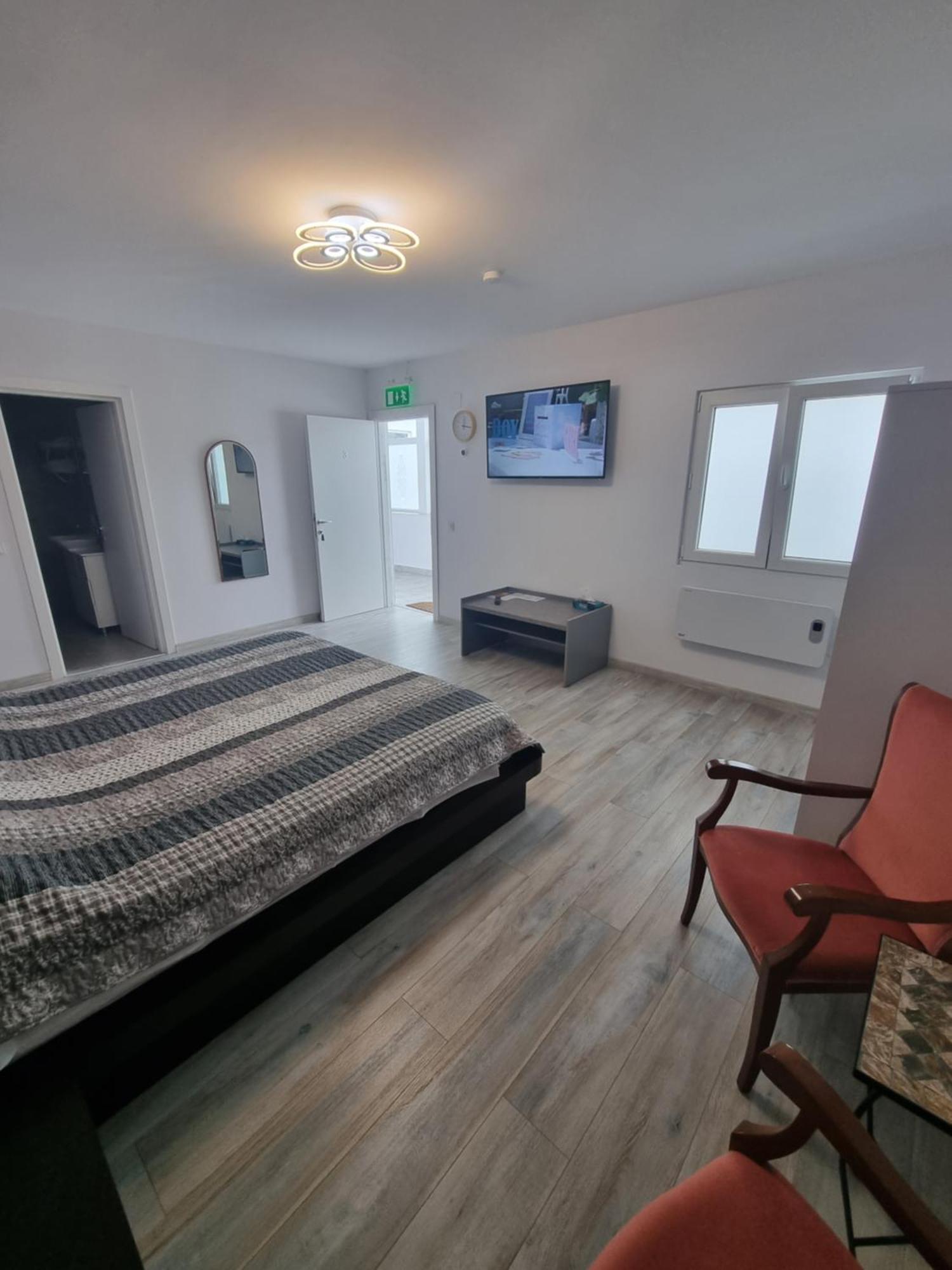 Casa Musceleana Hotell Cîmpulung Eksteriør bilde