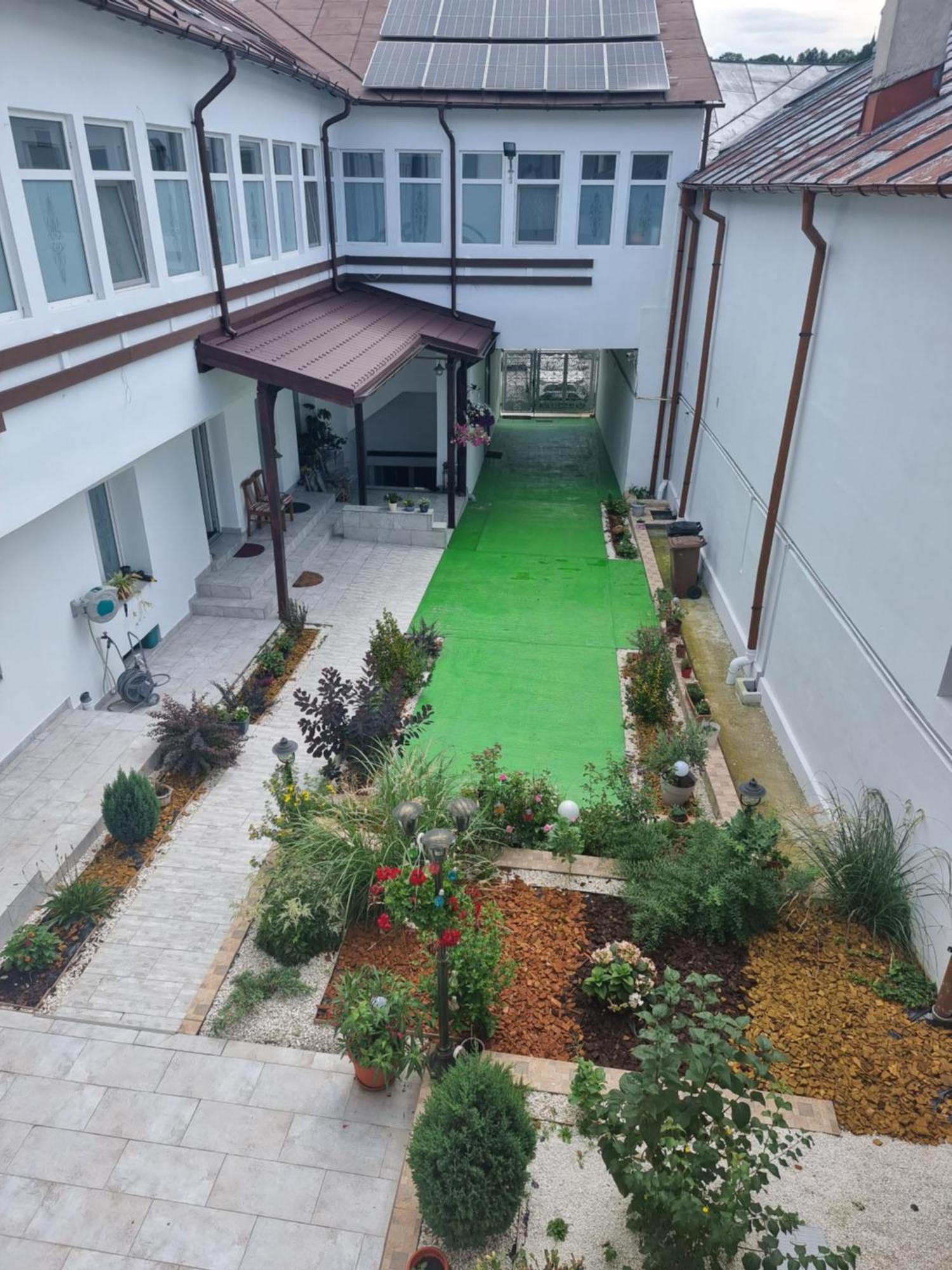 Casa Musceleana Hotell Cîmpulung Eksteriør bilde
