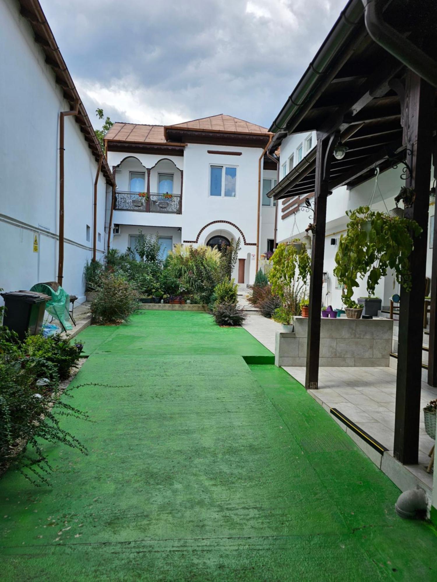 Casa Musceleana Hotell Cîmpulung Eksteriør bilde