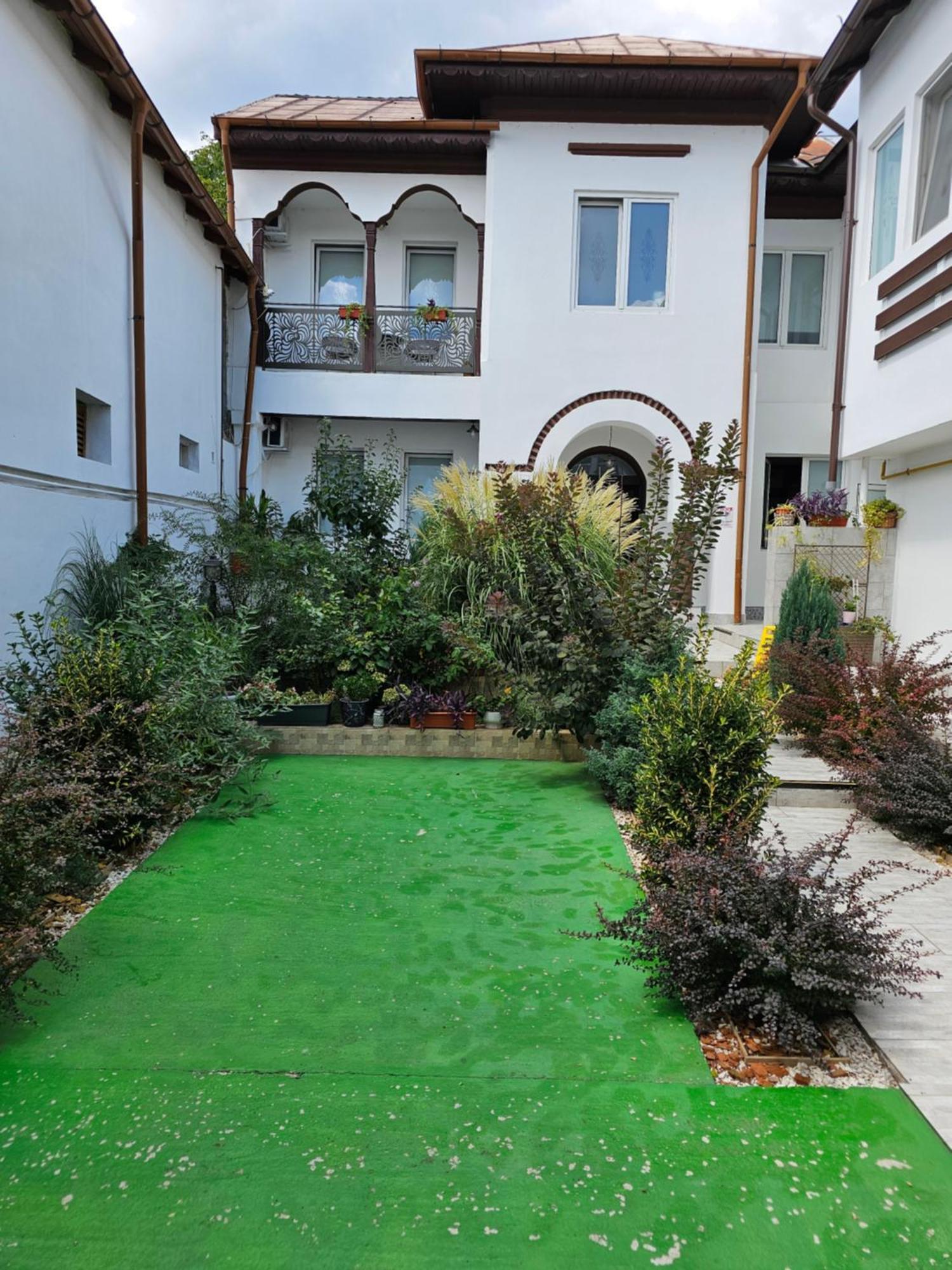 Casa Musceleana Hotell Cîmpulung Eksteriør bilde