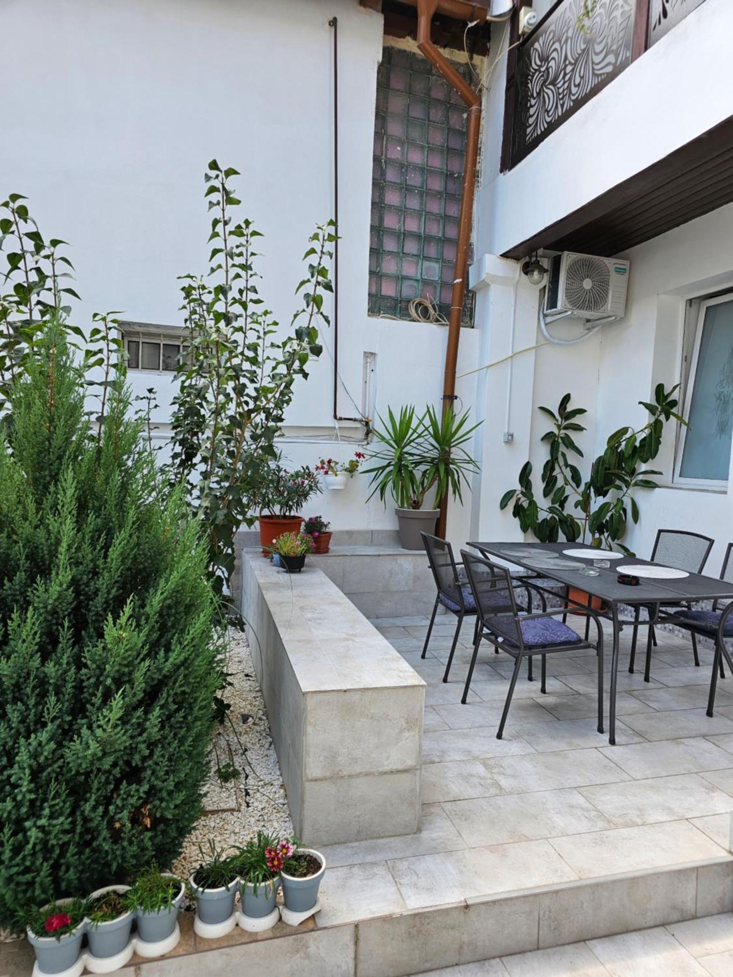 Casa Musceleana Hotell Cîmpulung Eksteriør bilde