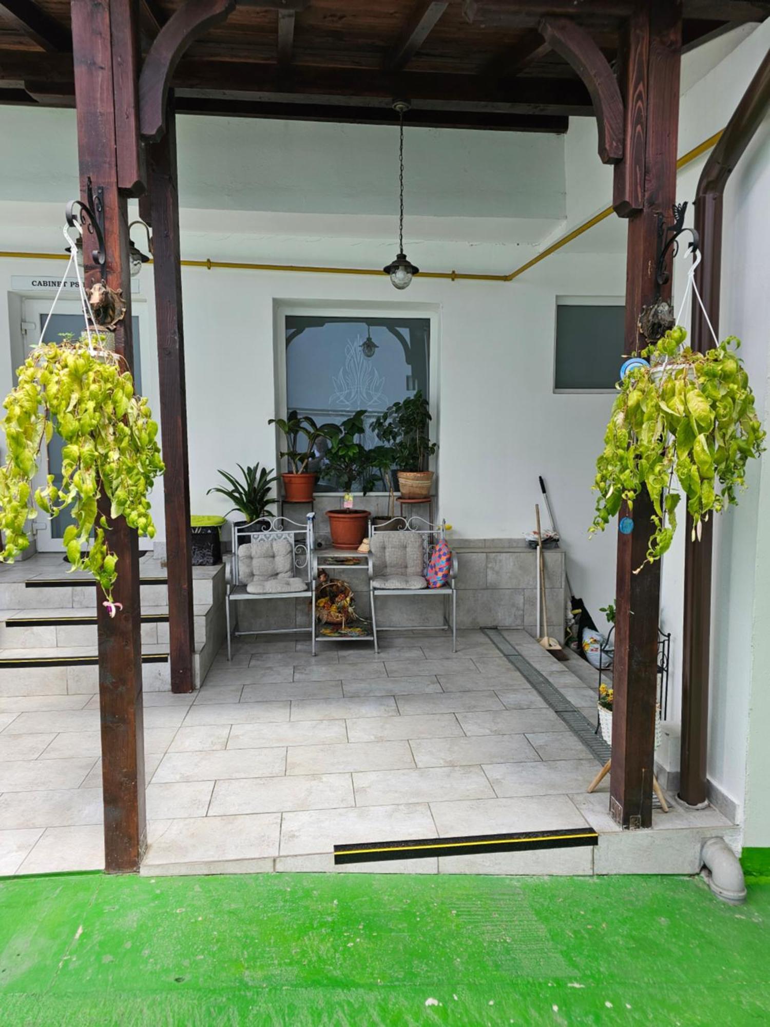 Casa Musceleana Hotell Cîmpulung Eksteriør bilde
